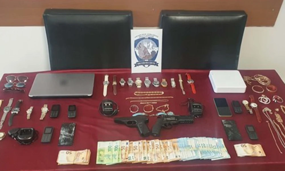 Θεσσαλονίκη: "Ξεσκεπάστηκε" σπείρα Ρομά με πολλές κλοπές και ληστείες στο ενεργητικό της- Έχουν συλληφθεί 5 μέλη